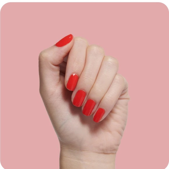 Olive & June Polish ‘Kiss Cam’ Cranberry Red Lipstick NEW - Picture 2 of 5